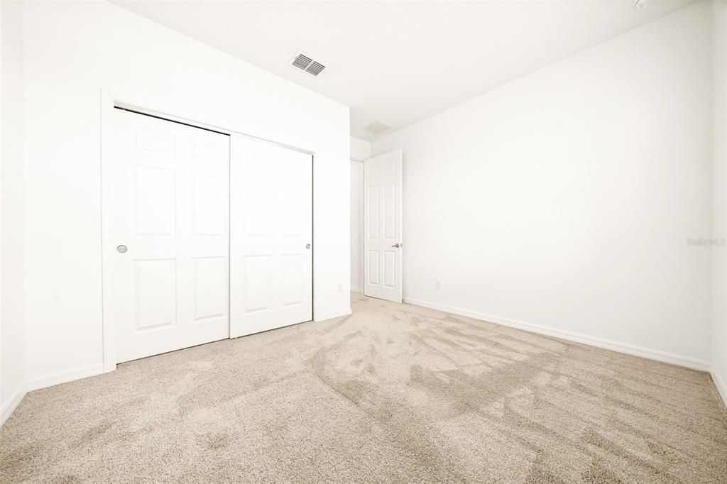 Active With Contract: $359,800 (3 beds, 3 baths, 2703 Square Feet)