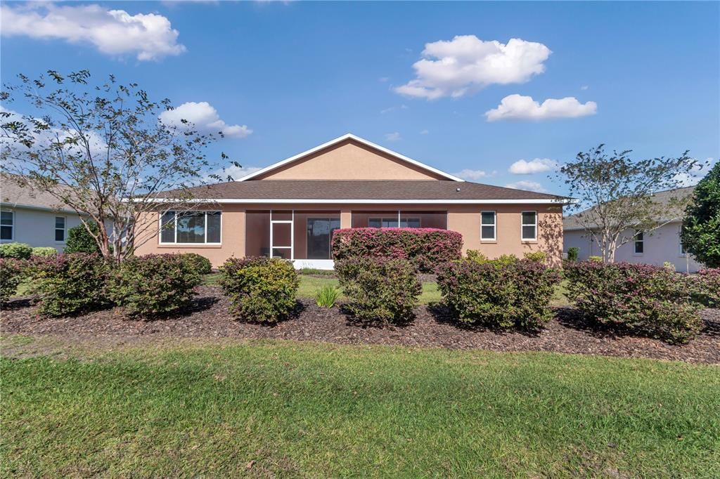 Active With Contract: $359,800 (3 beds, 3 baths, 2703 Square Feet)