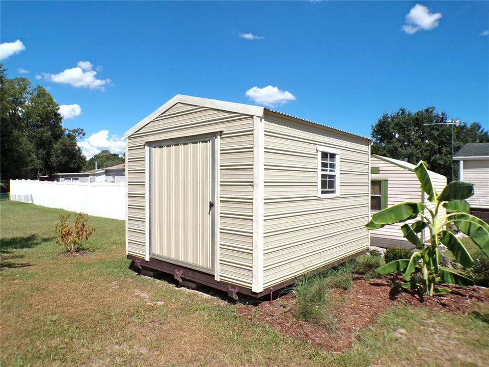 Active With Contract: $199,000 (4 beds, 2 baths, 1566 Square Feet)