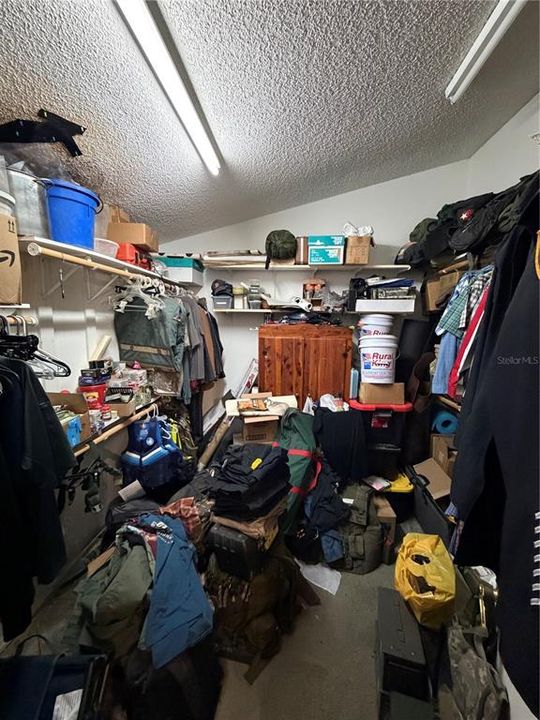 For Sale: $459,000 (3 beds, 2 baths, 2293 Square Feet)