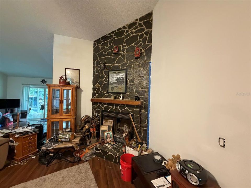 For Sale: $459,000 (3 beds, 2 baths, 2293 Square Feet)