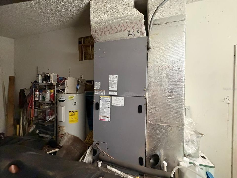 For Sale: $459,000 (3 beds, 2 baths, 2293 Square Feet)