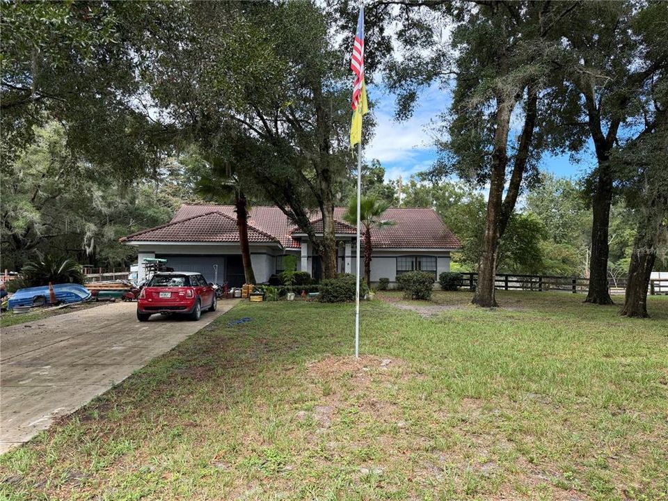 For Sale: $459,000 (3 beds, 2 baths, 2293 Square Feet)
