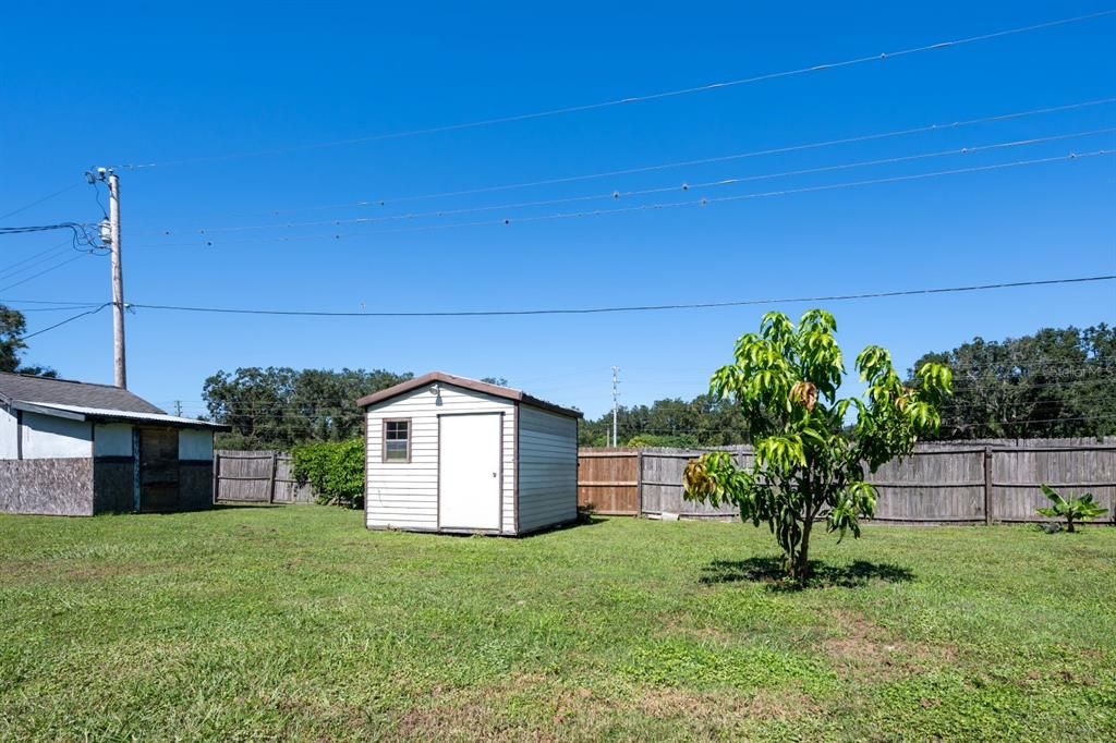 Active With Contract: $259,900 (3 beds, 2 baths, 1344 Square Feet)