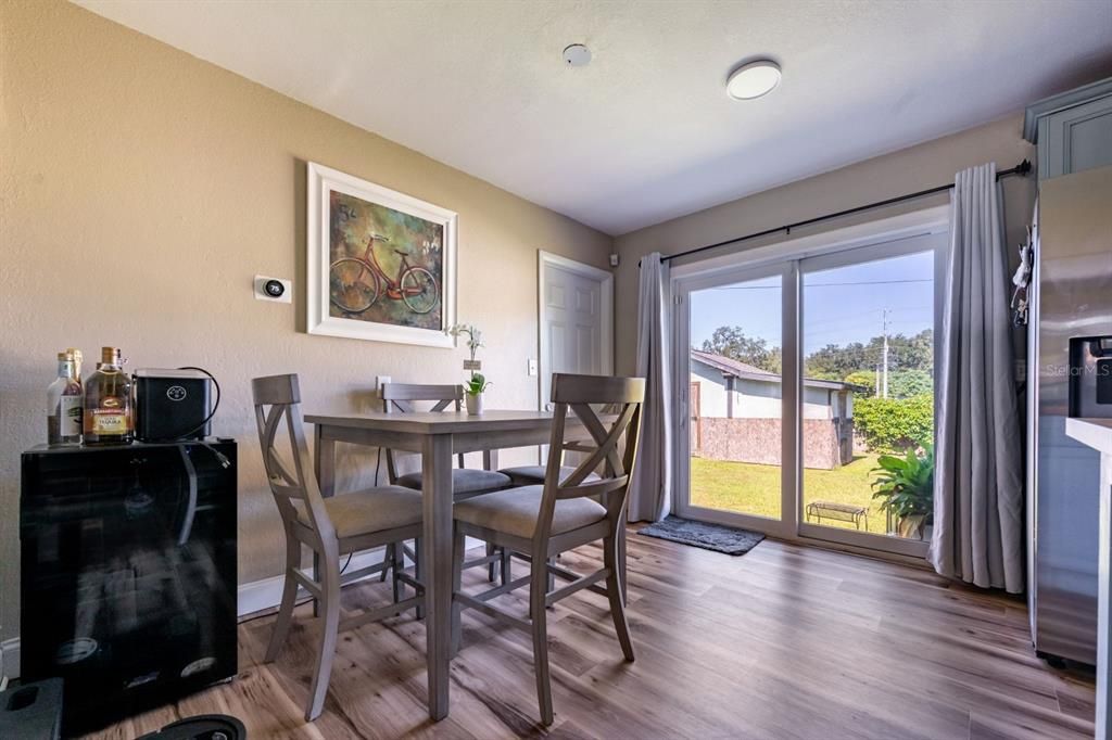 Active With Contract: $259,900 (3 beds, 2 baths, 1344 Square Feet)