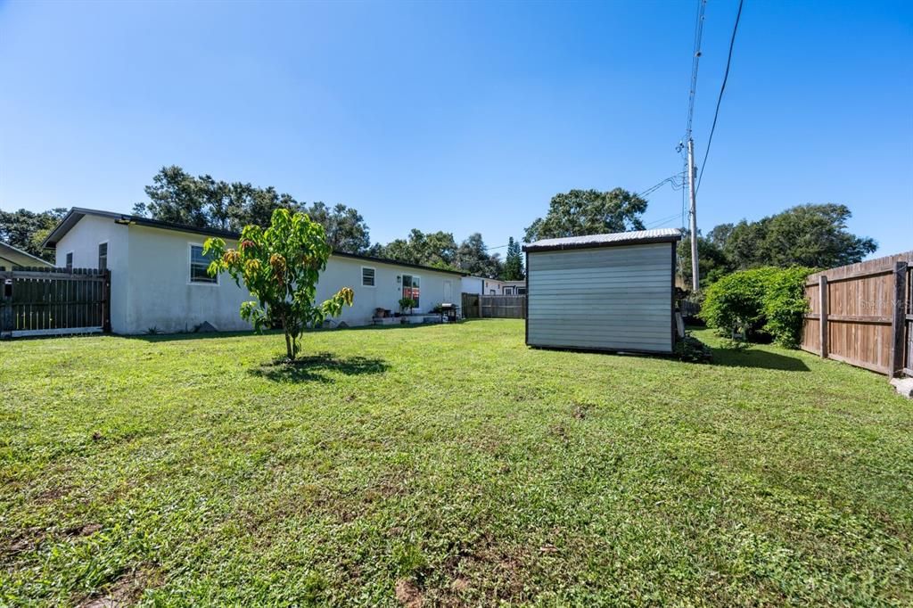 Active With Contract: $259,900 (3 beds, 2 baths, 1344 Square Feet)