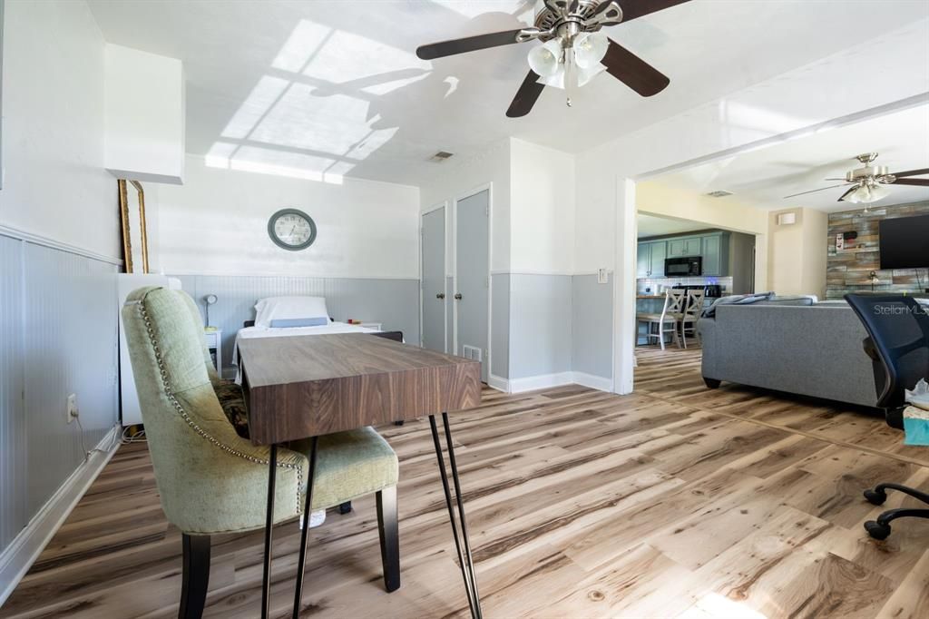 Active With Contract: $259,900 (3 beds, 2 baths, 1344 Square Feet)