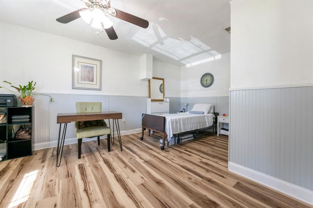 Active With Contract: $259,900 (3 beds, 2 baths, 1344 Square Feet)