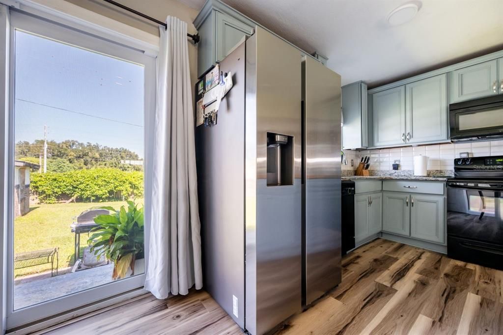 Active With Contract: $259,900 (3 beds, 2 baths, 1344 Square Feet)