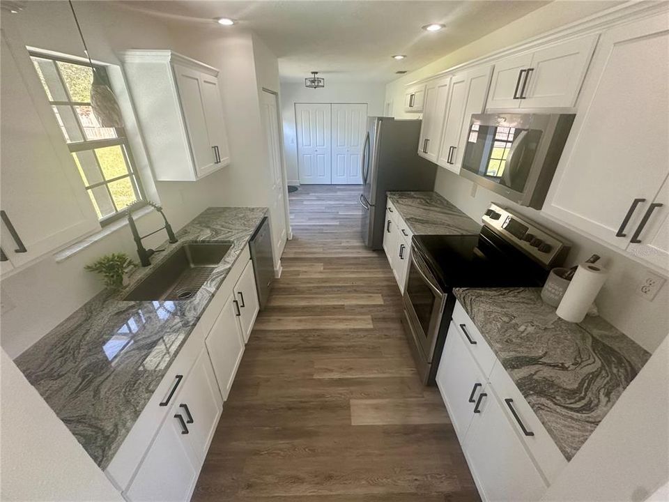 待售: $299,500 (3 贝兹, 2 浴室, 1460 平方英尺)