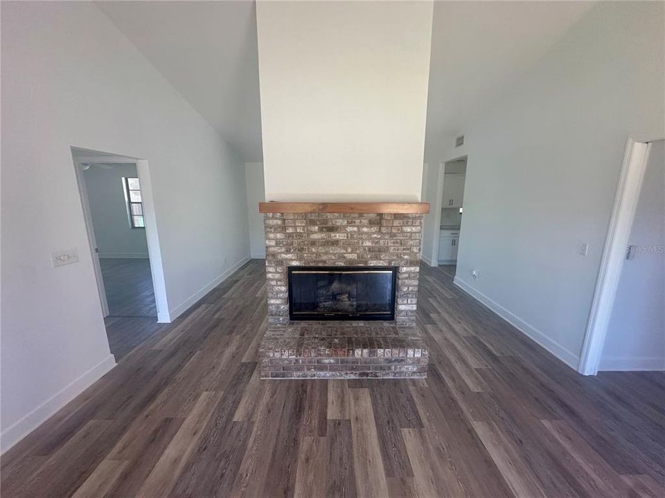 待售: $299,500 (3 贝兹, 2 浴室, 1460 平方英尺)