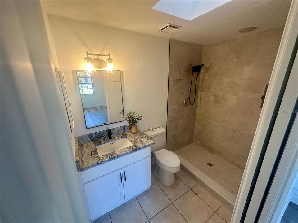 待售: $299,500 (3 贝兹, 2 浴室, 1460 平方英尺)