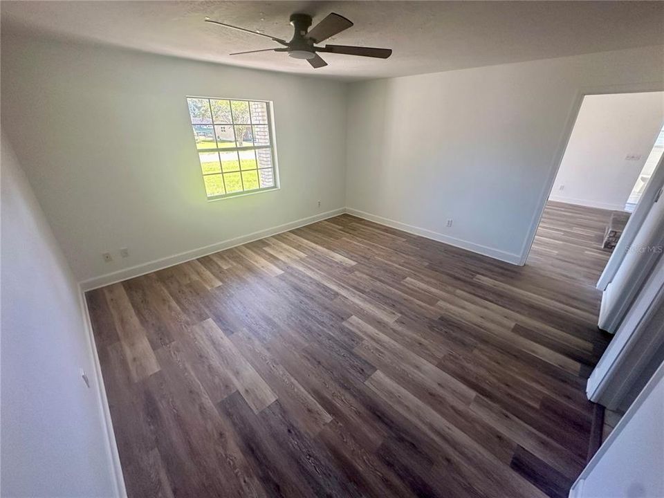 待售: $299,500 (3 贝兹, 2 浴室, 1460 平方英尺)