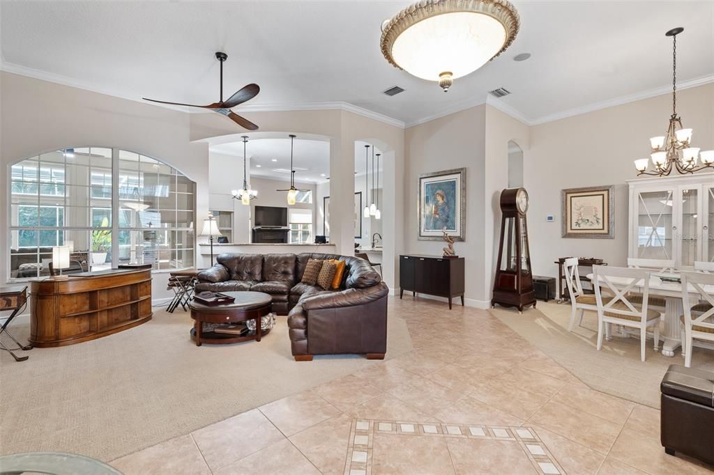 待售: $750,000 (4 贝兹, 3 浴室, 2910 平方英尺)