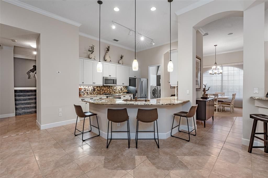 待售: $750,000 (4 贝兹, 3 浴室, 2910 平方英尺)