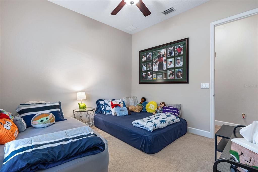 待售: $750,000 (4 贝兹, 3 浴室, 2910 平方英尺)