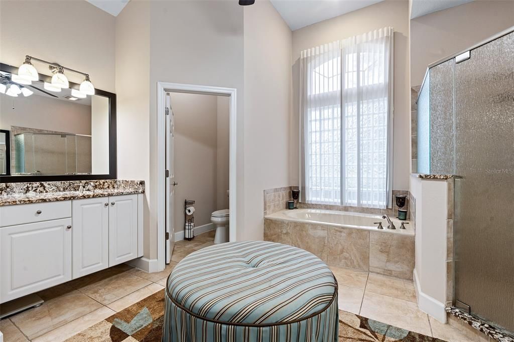 待售: $750,000 (4 贝兹, 3 浴室, 2910 平方英尺)