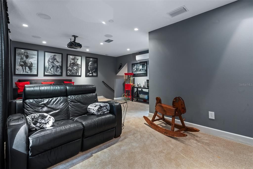 待售: $750,000 (4 贝兹, 3 浴室, 2910 平方英尺)