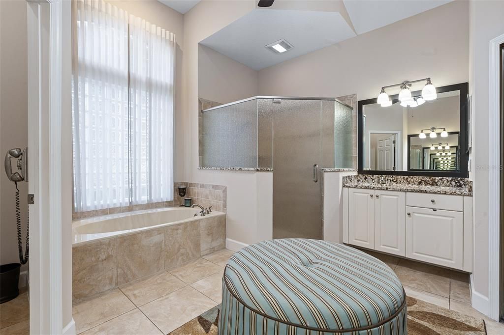 待售: $750,000 (4 贝兹, 3 浴室, 2910 平方英尺)