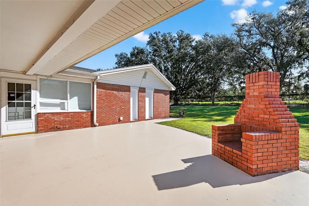 待售: $575,000 (4 贝兹, 2 浴室, 2617 平方英尺)