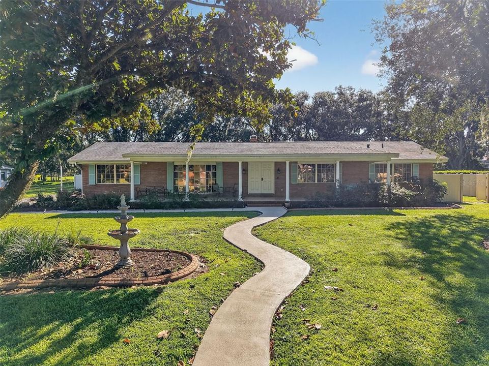 待售: $575,000 (4 贝兹, 2 浴室, 2617 平方英尺)