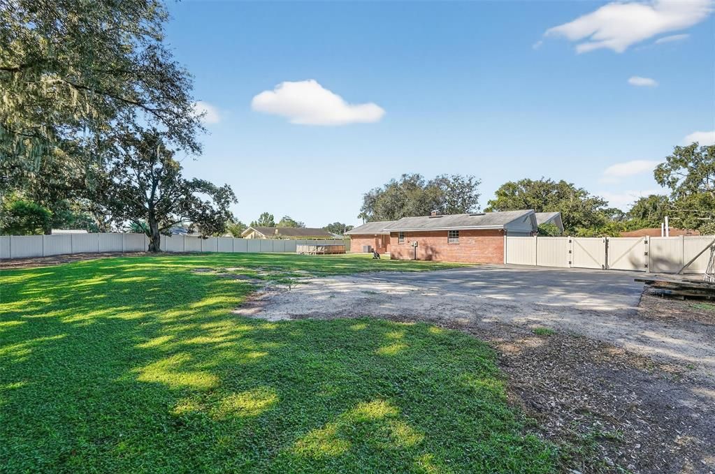 待售: $575,000 (4 贝兹, 2 浴室, 2617 平方英尺)