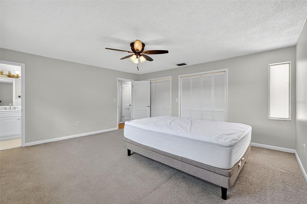 待售: $575,000 (4 贝兹, 2 浴室, 2617 平方英尺)