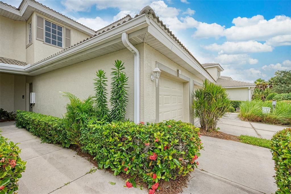 For Sale: $244,000 (3 beds, 2 baths, 1759 Square Feet)