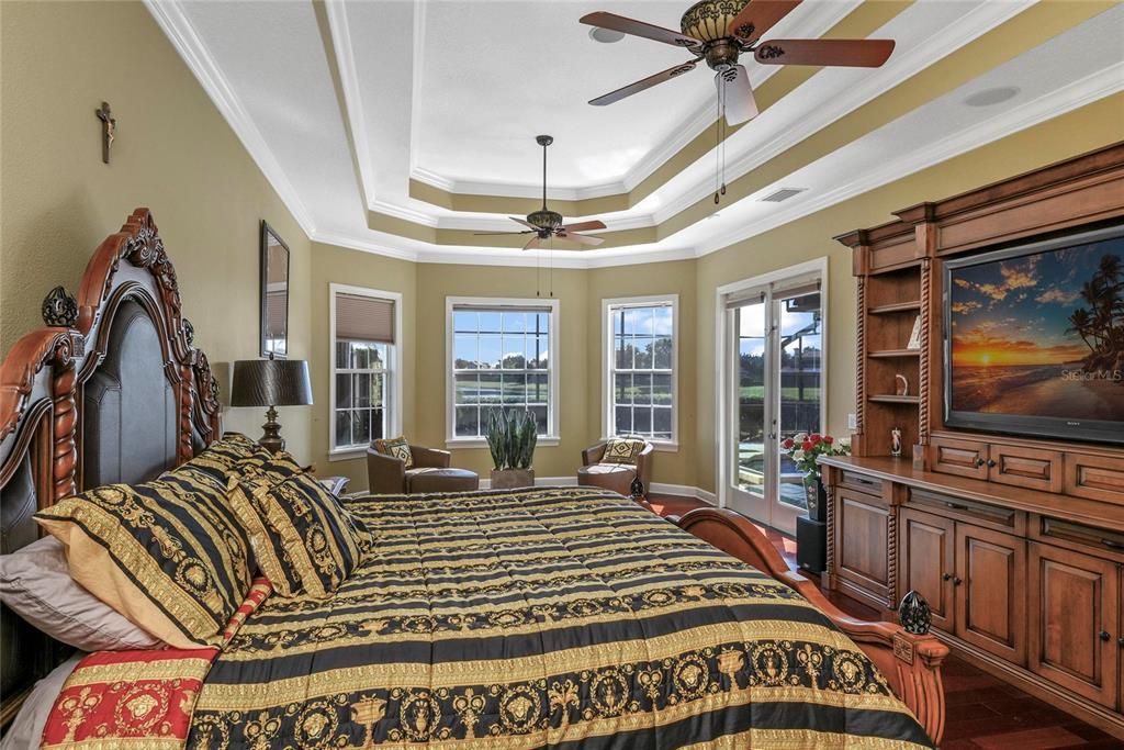 For Sale: $1,950,000 (5 beds, 4 baths, 4489 Square Feet)