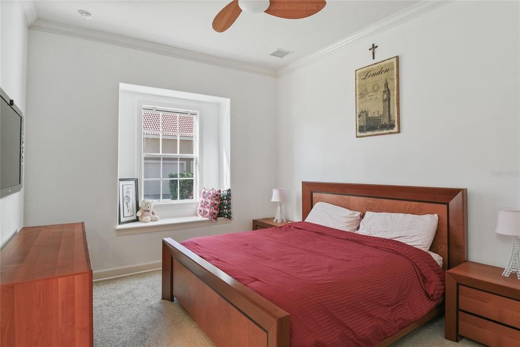 For Sale: $1,950,000 (5 beds, 4 baths, 4489 Square Feet)