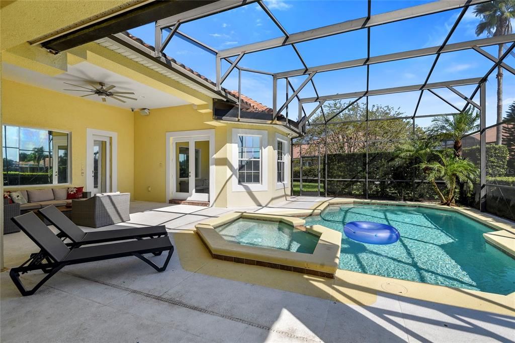 For Sale: $1,950,000 (5 beds, 4 baths, 4489 Square Feet)