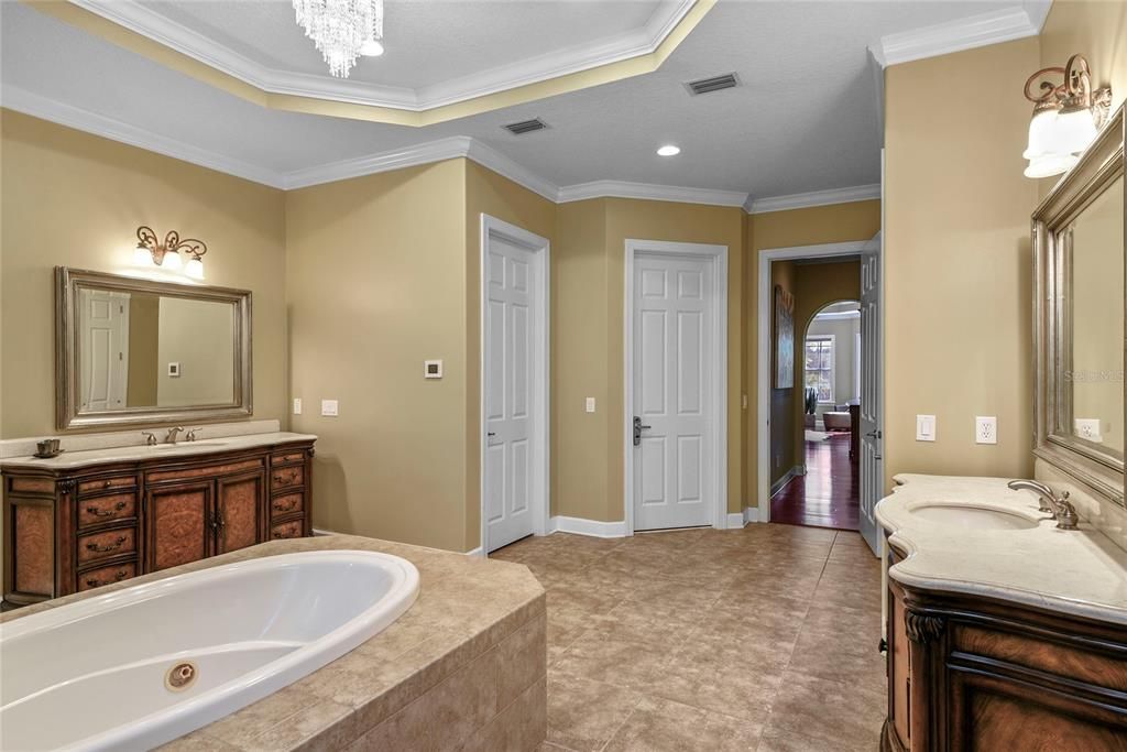 For Sale: $1,950,000 (5 beds, 4 baths, 4489 Square Feet)