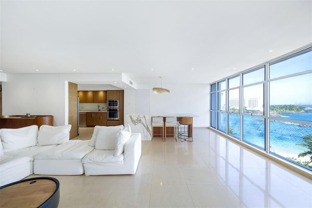 出租: $9,500 (3 贝兹, 2 浴室, 2100 平方英尺)