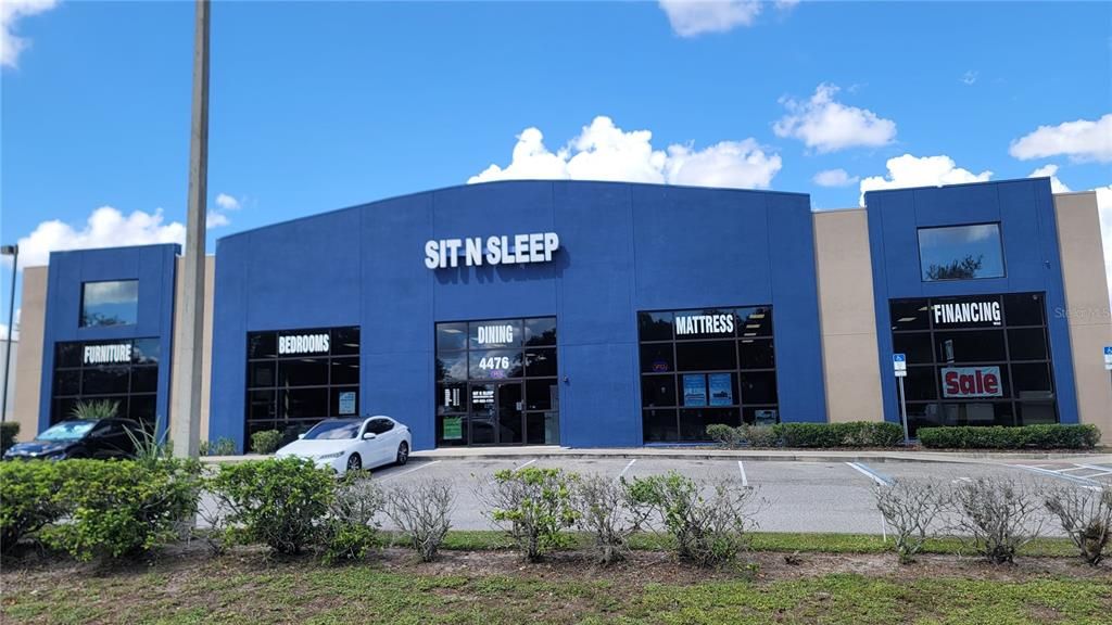 合同活跃: $283,200 (0 贝兹, 0 浴室, 10115 平方英尺)