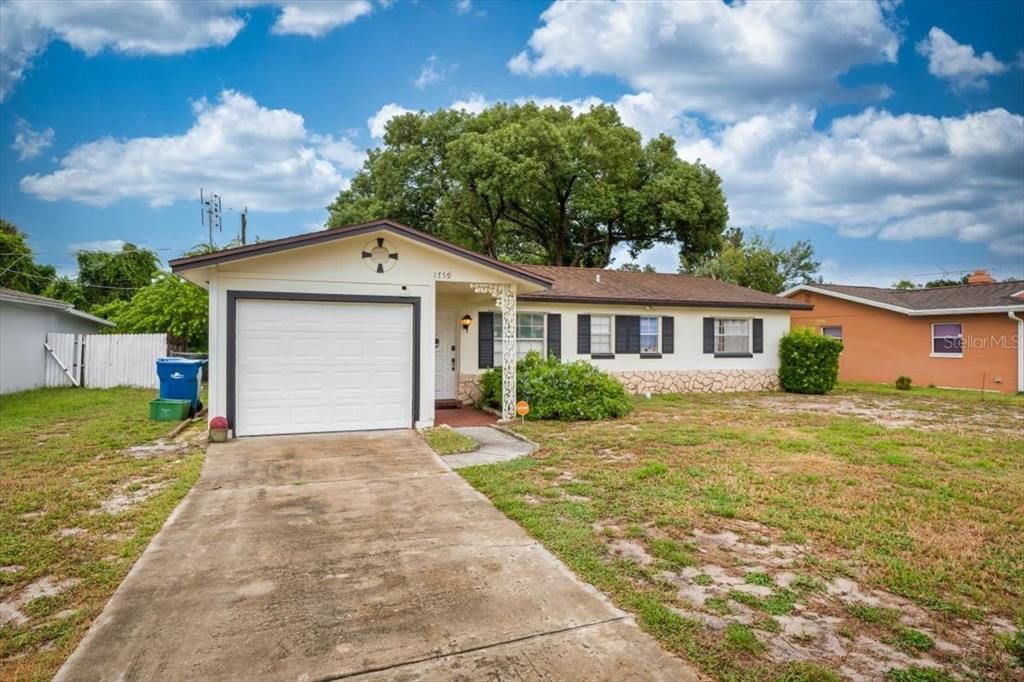 For Sale: $249,900 (3 beds, 2 baths, 1206 Square Feet)
