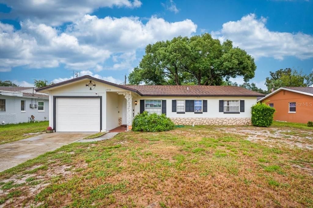 For Sale: $249,900 (3 beds, 2 baths, 1206 Square Feet)