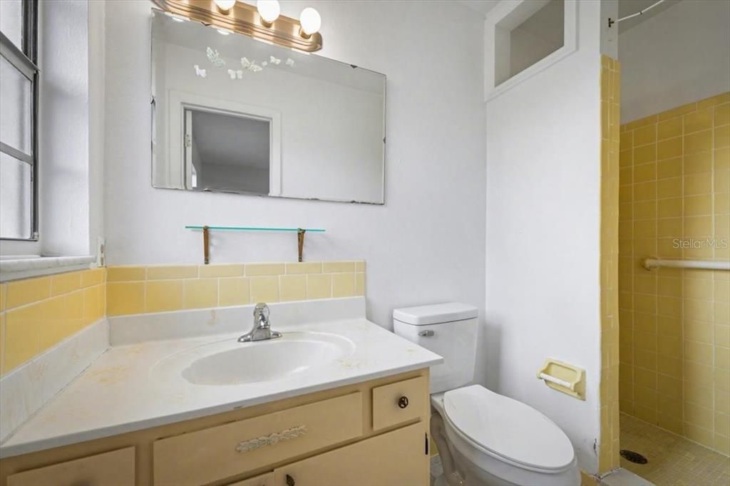 For Sale: $249,900 (3 beds, 2 baths, 1206 Square Feet)