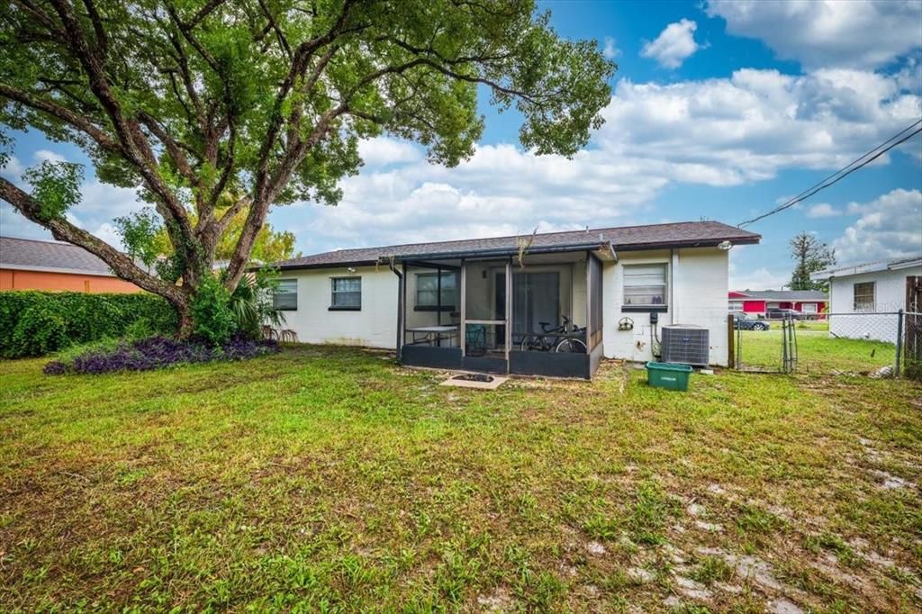 For Sale: $249,900 (3 beds, 2 baths, 1206 Square Feet)