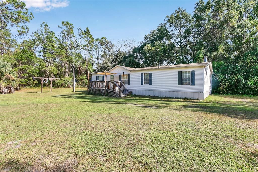 For Sale: $250,000 (3 beds, 2 baths, 1404 Square Feet)