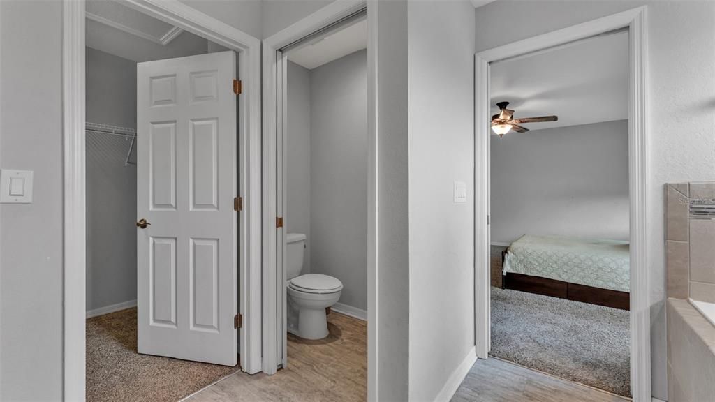 合同活跃: $307,000 (4 贝兹, 2 浴室, 1749 平方英尺)