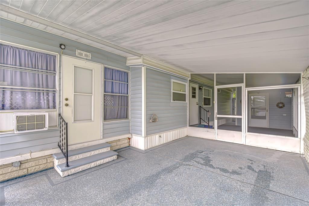 For Sale: $137,000 (2 beds, 2 baths, 864 Square Feet)