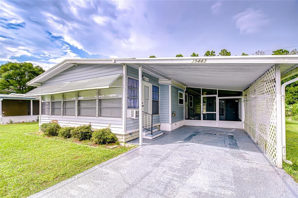 For Sale: $137,000 (2 beds, 2 baths, 864 Square Feet)