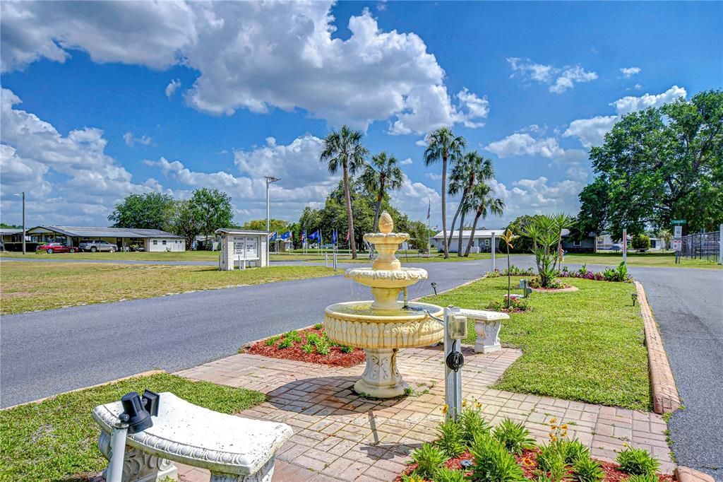 For Sale: $137,000 (2 beds, 2 baths, 864 Square Feet)