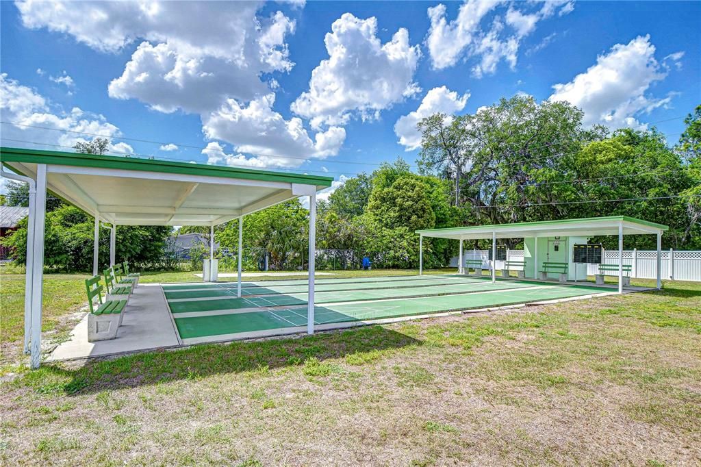 For Sale: $137,000 (2 beds, 2 baths, 864 Square Feet)