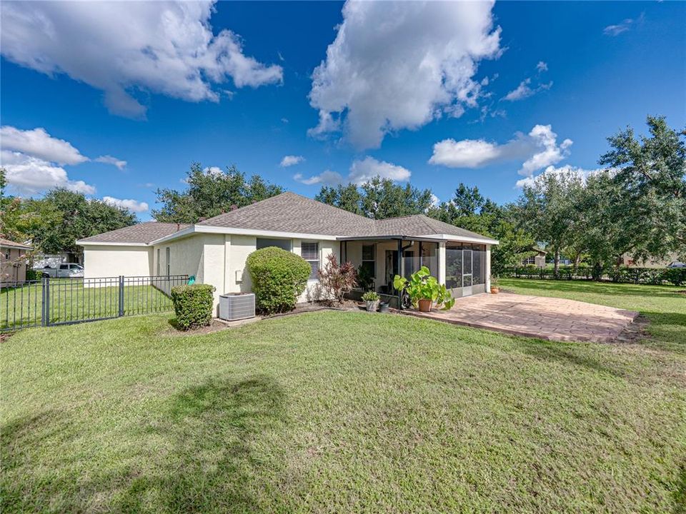 На продажу: $465,000 (3 спален, 2 ванн, 1935 Квадратных фут)