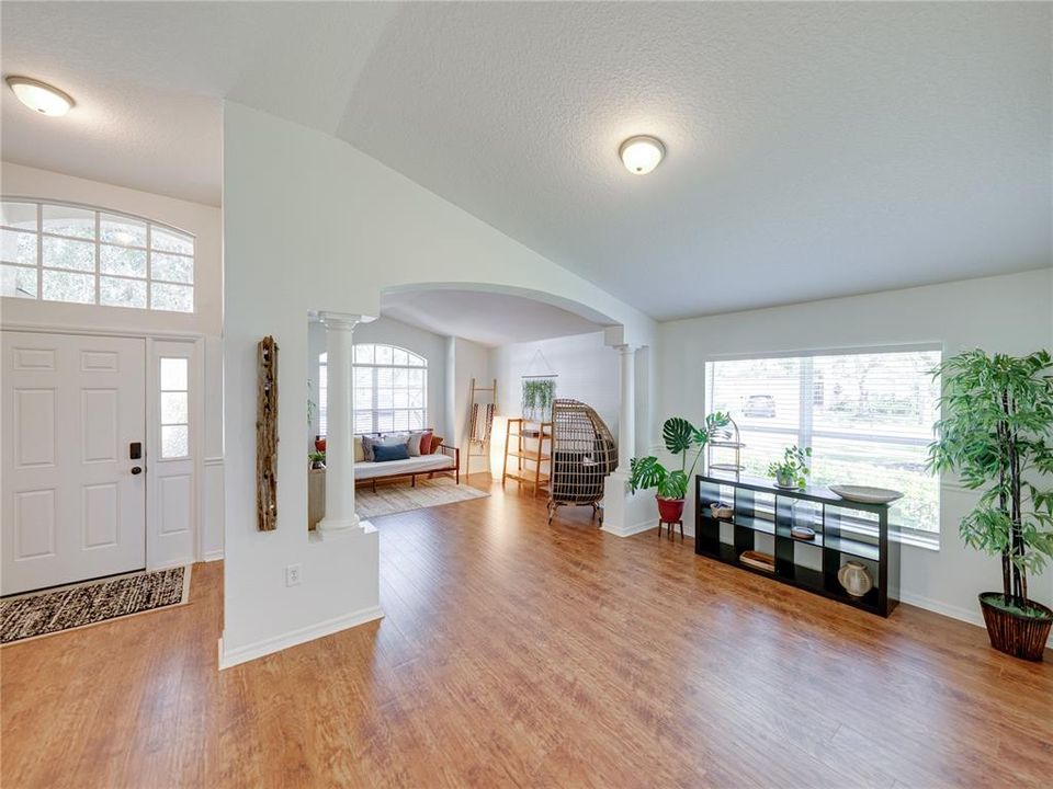 На продажу: $465,000 (3 спален, 2 ванн, 1935 Квадратных фут)