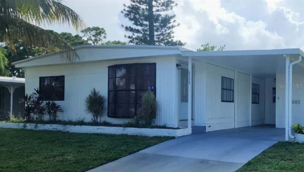 For Sale: $59,000 (2 beds, 2 baths, 1156 Square Feet)