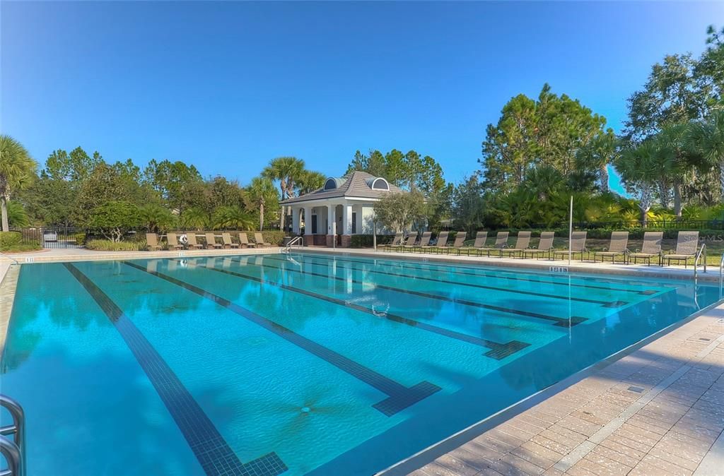 合同活跃: $400,000 (3 贝兹, 2 浴室, 1757 平方英尺)