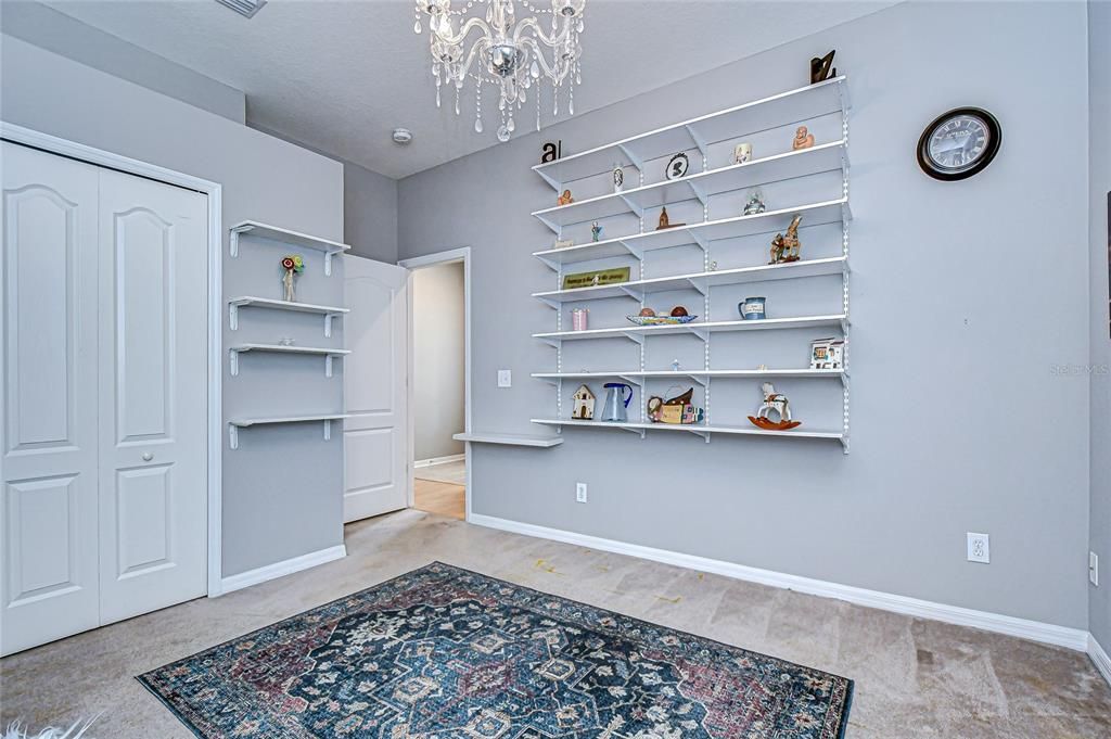 合同活跃: $400,000 (3 贝兹, 2 浴室, 1757 平方英尺)