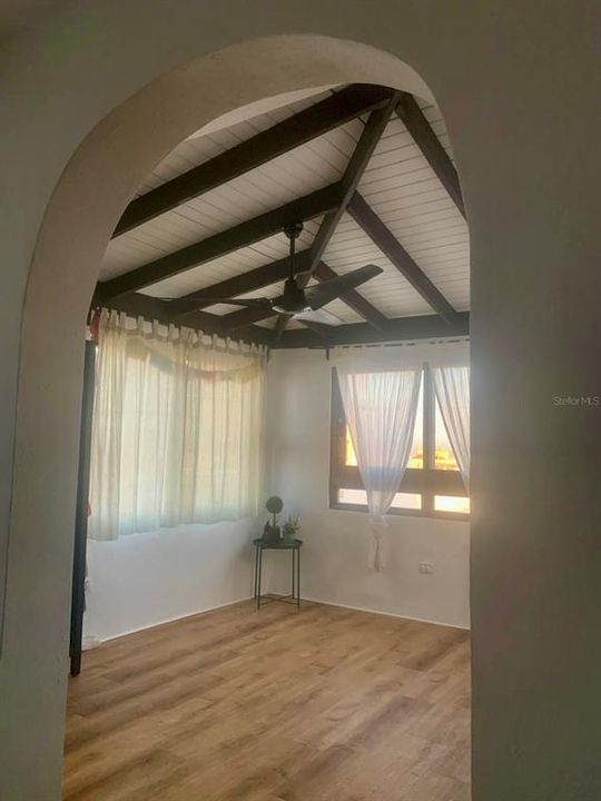 En Venta: $595,000 (3 camas, 1 baños, 1016 Pies cuadrados)